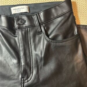 Abercrombie & Fitch Sleek Black Skinny Jeans